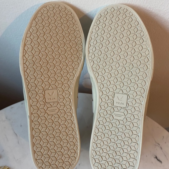 VEJA Dune White Suede Campo Sneakers - Picture 8 of 8